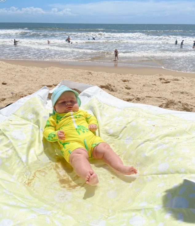 Sun-kissed Beach Pool - Lime